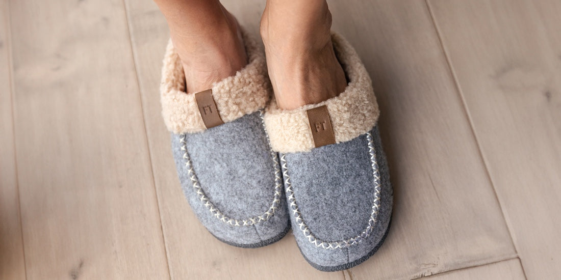 Best Slippers for Metatarsalgia in Grey